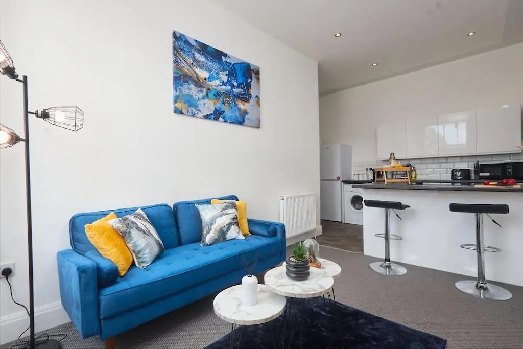 Sleeps 5 - City Work & Family Stays - Free Wifi リーズ イギリス
